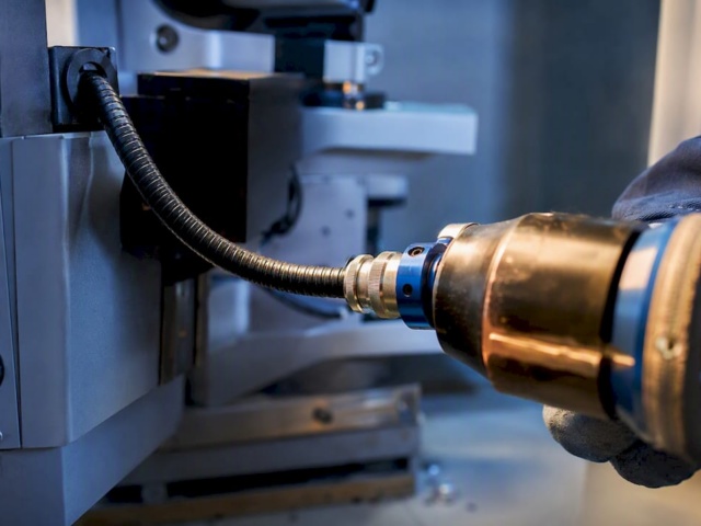 Drei Bauteile, mit denen Ingenieure Axialkräfte an Flexwellen abfangen