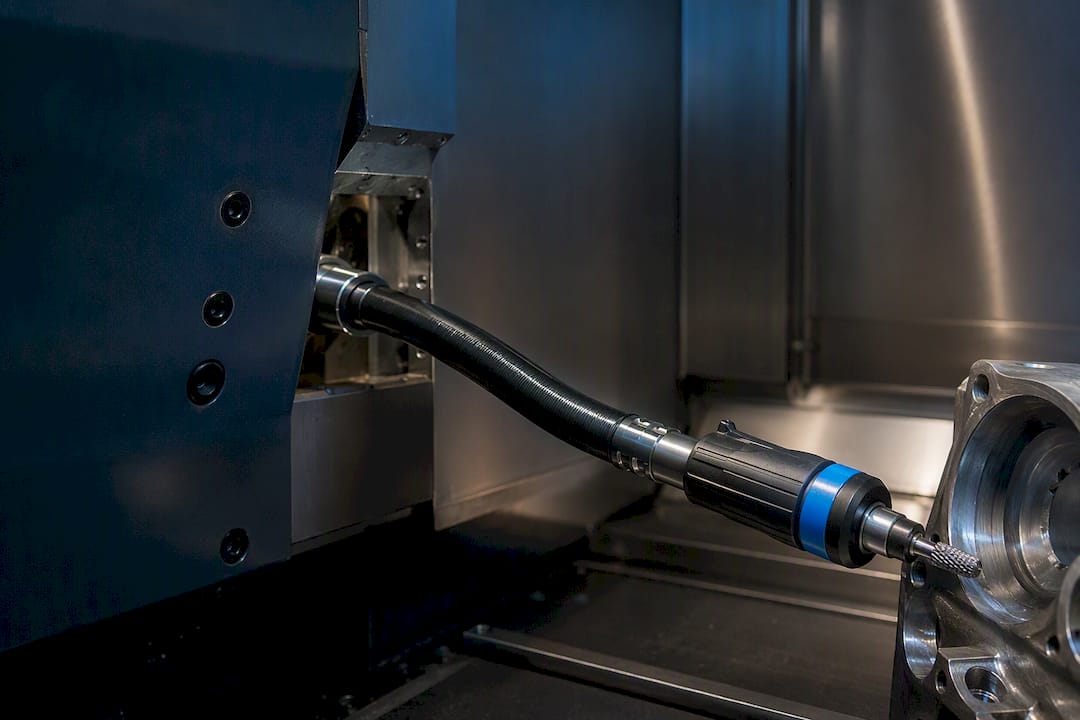 Flexible Welle in industrieller Bearbeitungszelle